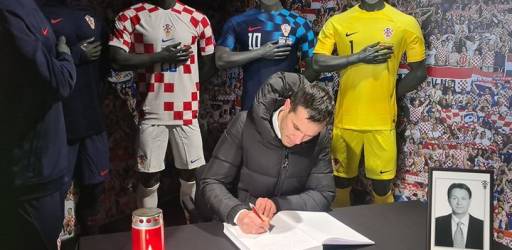Posljednji pozdrav Miroslavu Blaževiću